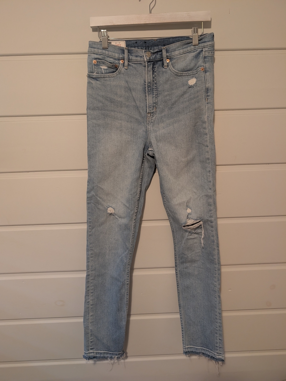 GAP Cigarette High-rise Straight-Leg Distressed Jeans Size 8 Tall